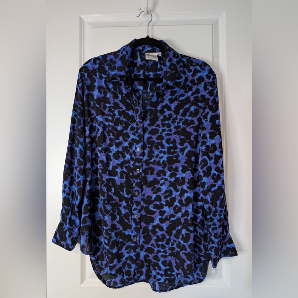 Finley Women’s Animal Print Blue Purple Button Down Top Size Large